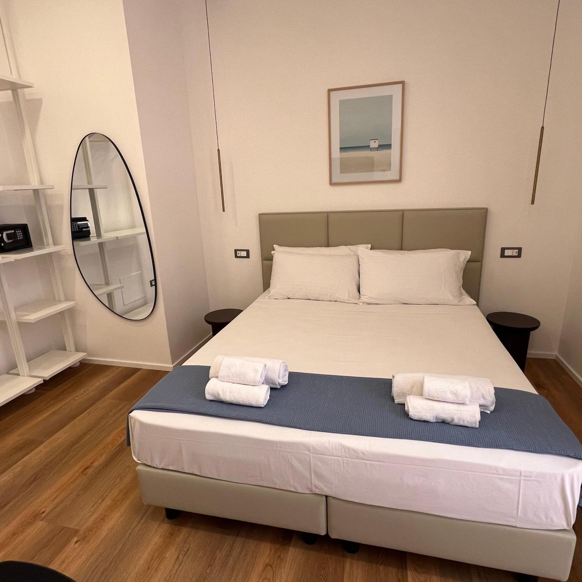 Sunrise Rooms ลาสเปเซีย ภายนอก รูปภาพ
